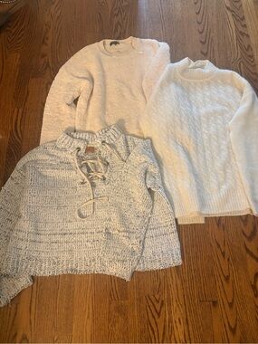 3 sweaters in very good condition!